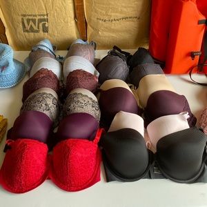 Victoria Secret/AdoreMe bras